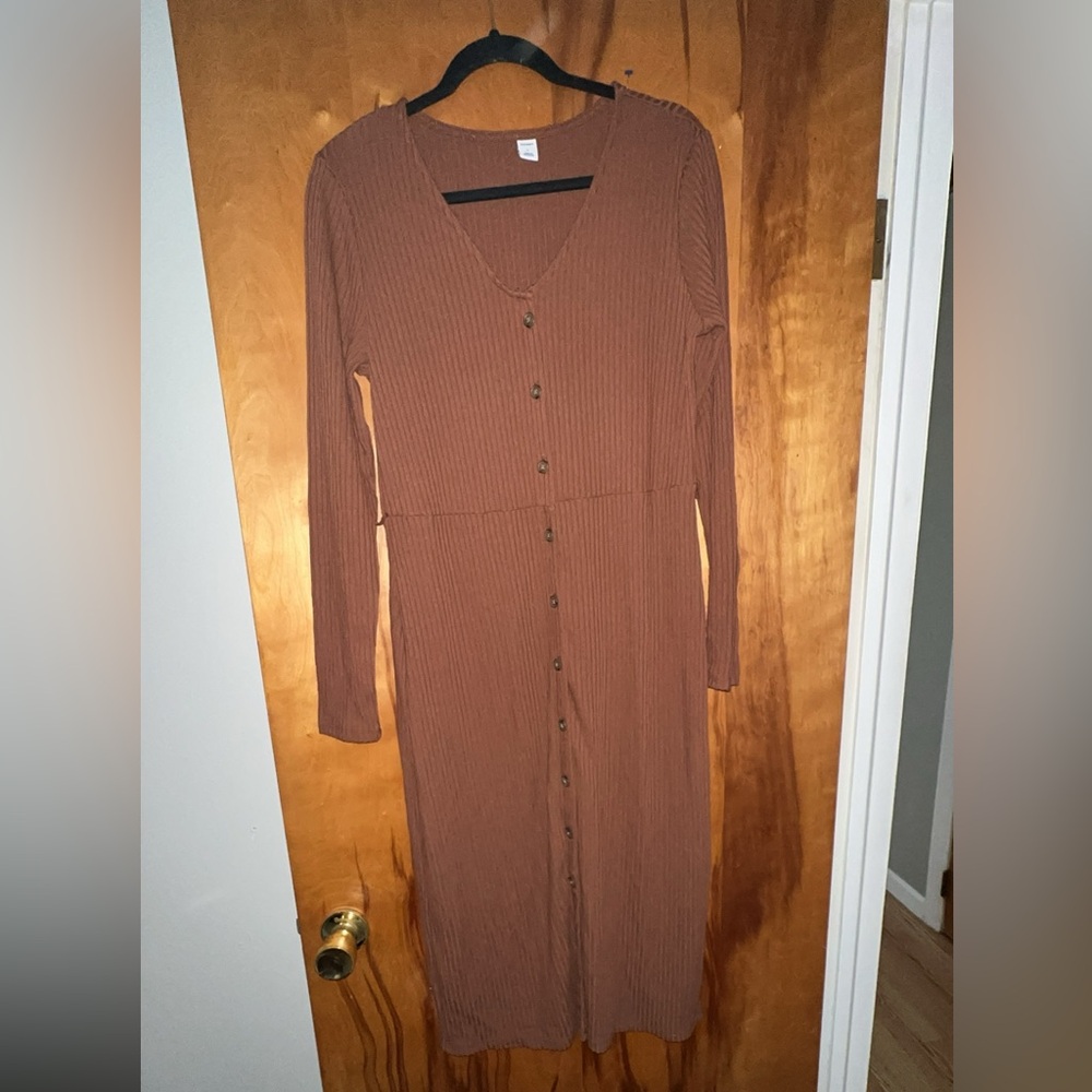 Brown ribbed dress
